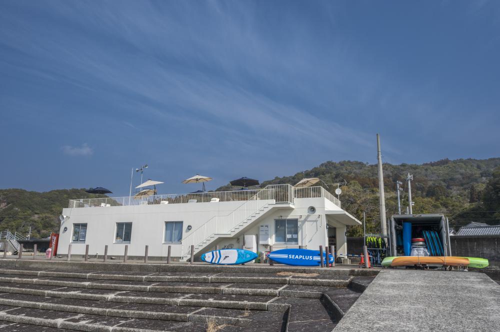 奈半利町海浜センター　「海辺の自然学校」 屋上テラス  